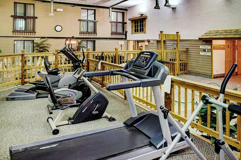 Thompson'S Best Value Inn & Suites Bagian luar foto